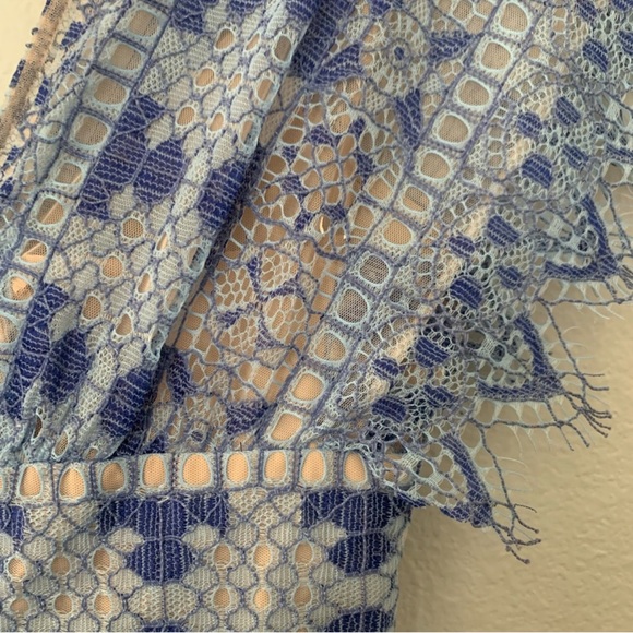 New Blue and White Lace Dress - Picture 5 of 6